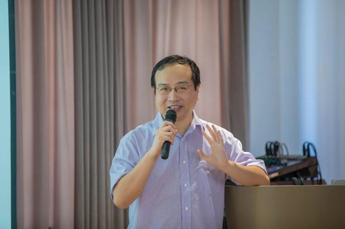 早期藥代動力學(xué)室執(zhí)行主任馬飛博士