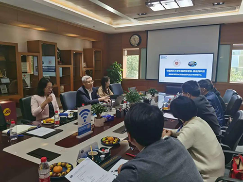 美迪西首席執行官陳春麟博士，商務發展部副總裁蔡金娜博士等人熱情接待了金能明書記一行。